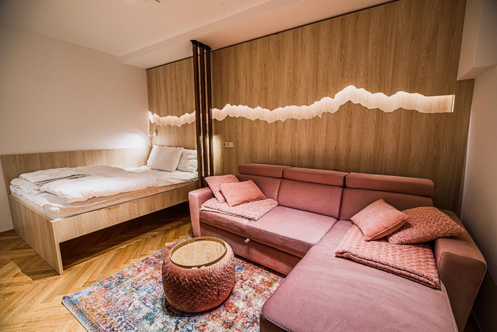 Apartments Slavec With Free Onsite Parking Kranjska Gora Oda fotoğraf