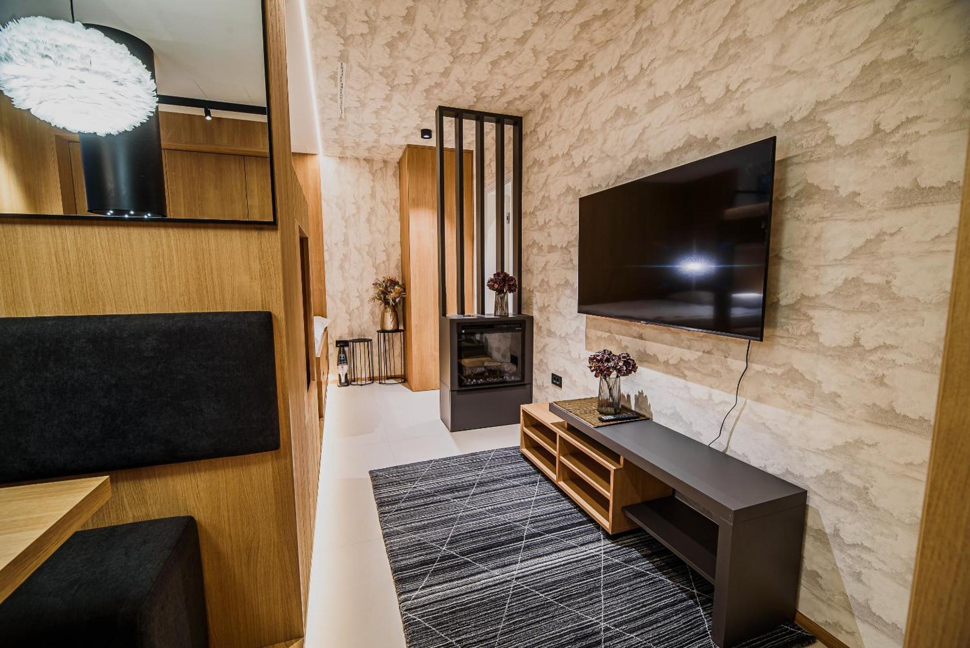 Apartments Slavec With Free Onsite Parking Kranjska Gora Dış mekan fotoğraf