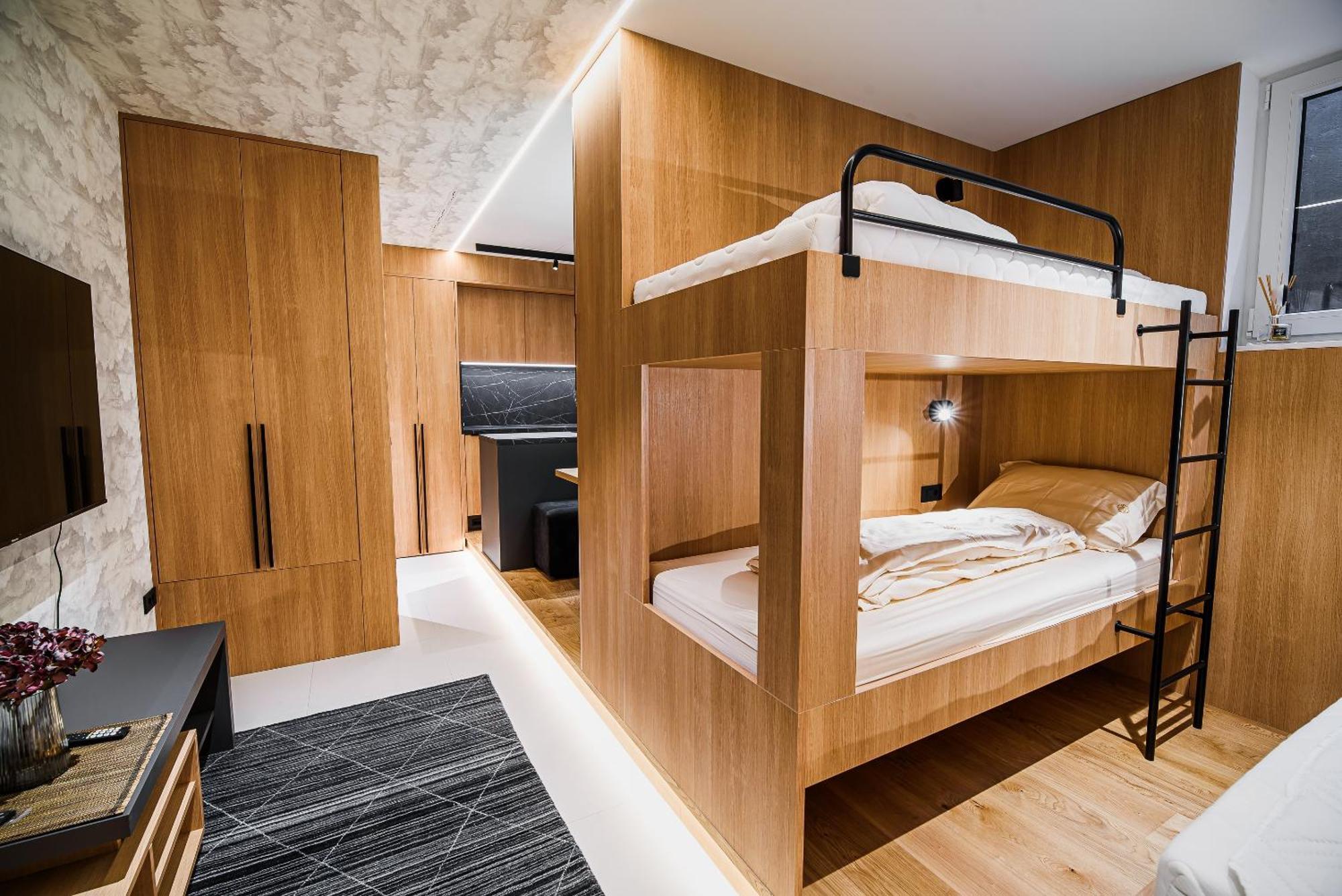 Apartments Slavec With Free Onsite Parking Kranjska Gora Dış mekan fotoğraf